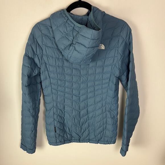 The North Face Jacket - Women's Small - Picture 5 of 6
